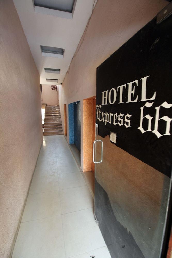 Hotel Express66 Nueva Delhi Exterior foto